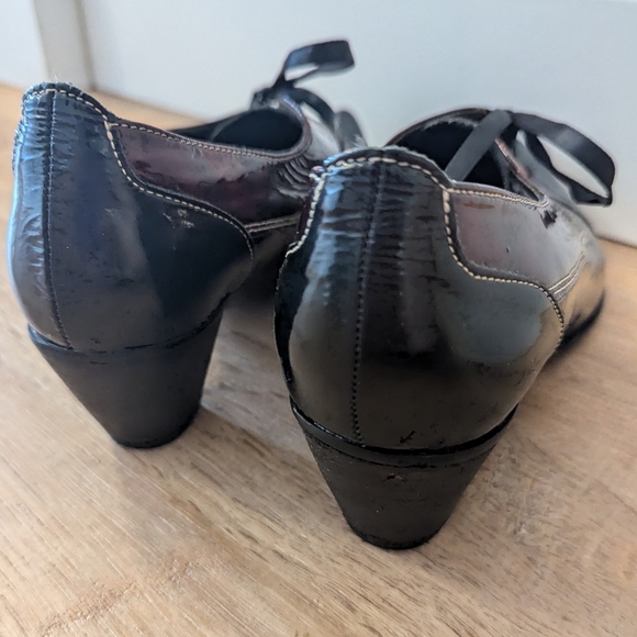 Un Tour En Ville Ladies Heels - Picture 9 of 11